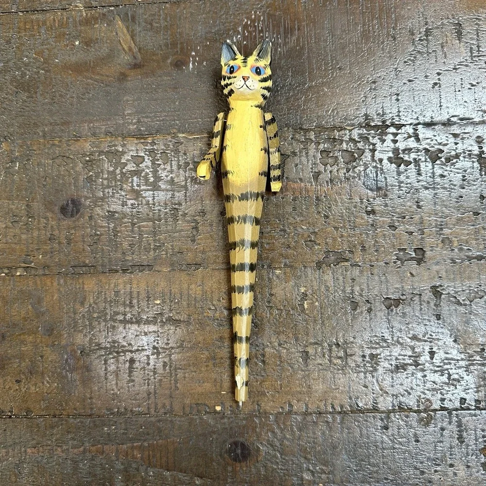 VTG Hand Carved Tiger Cat Pen – Wooden Folk Art Figurine‎ – Desk Decor